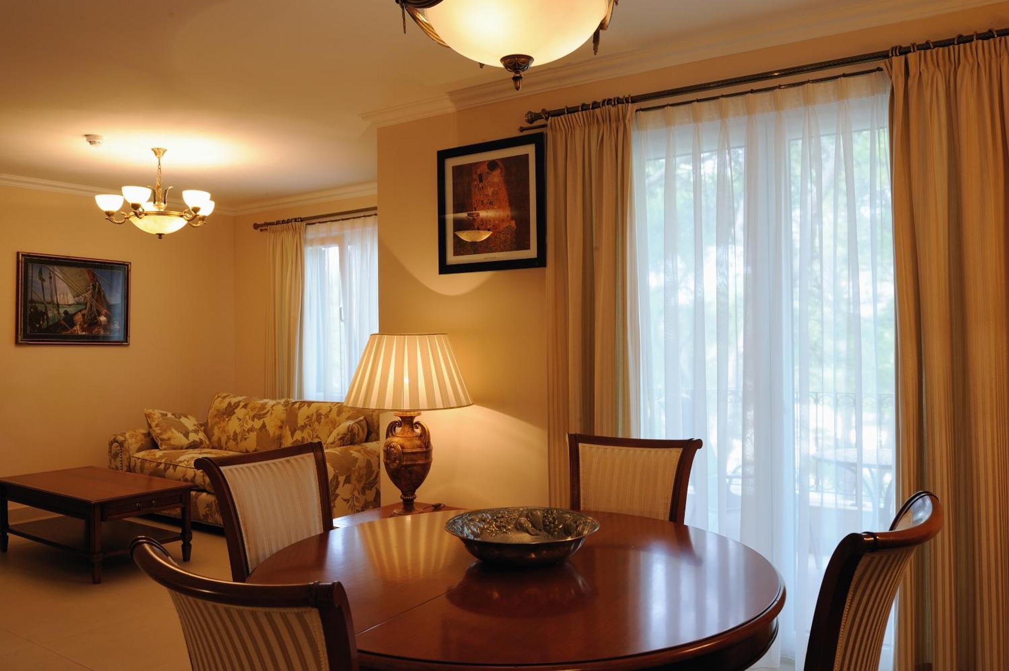 Hotel Solitudo Uble Dış mekan fotoğraf