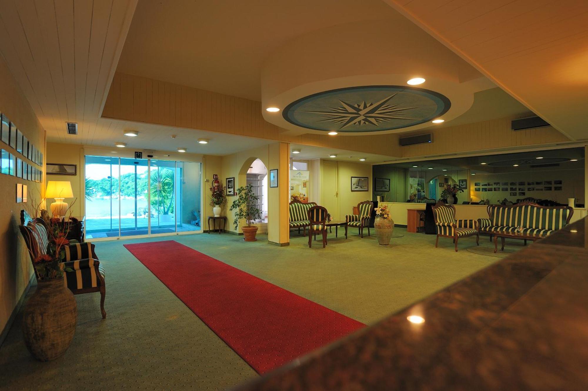 Hotel Solitudo Uble Dış mekan fotoğraf