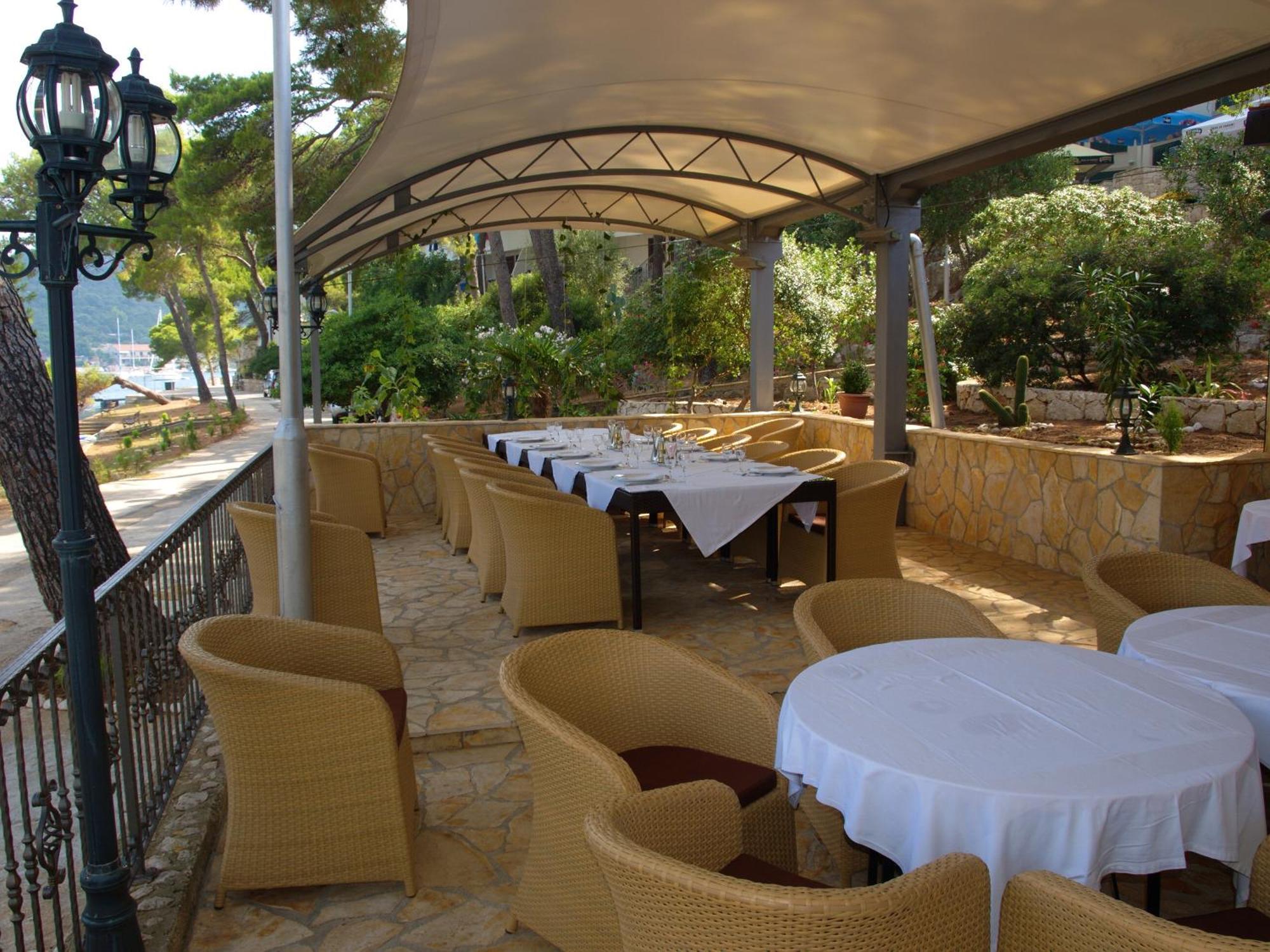Hotel Solitudo Uble Dış mekan fotoğraf