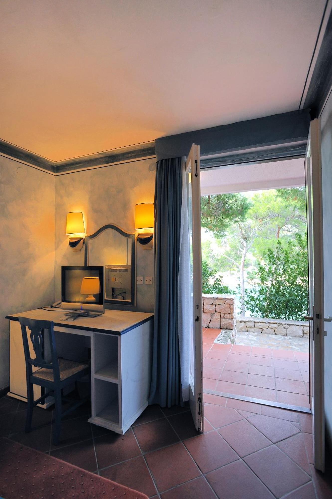 Hotel Solitudo Uble Dış mekan fotoğraf