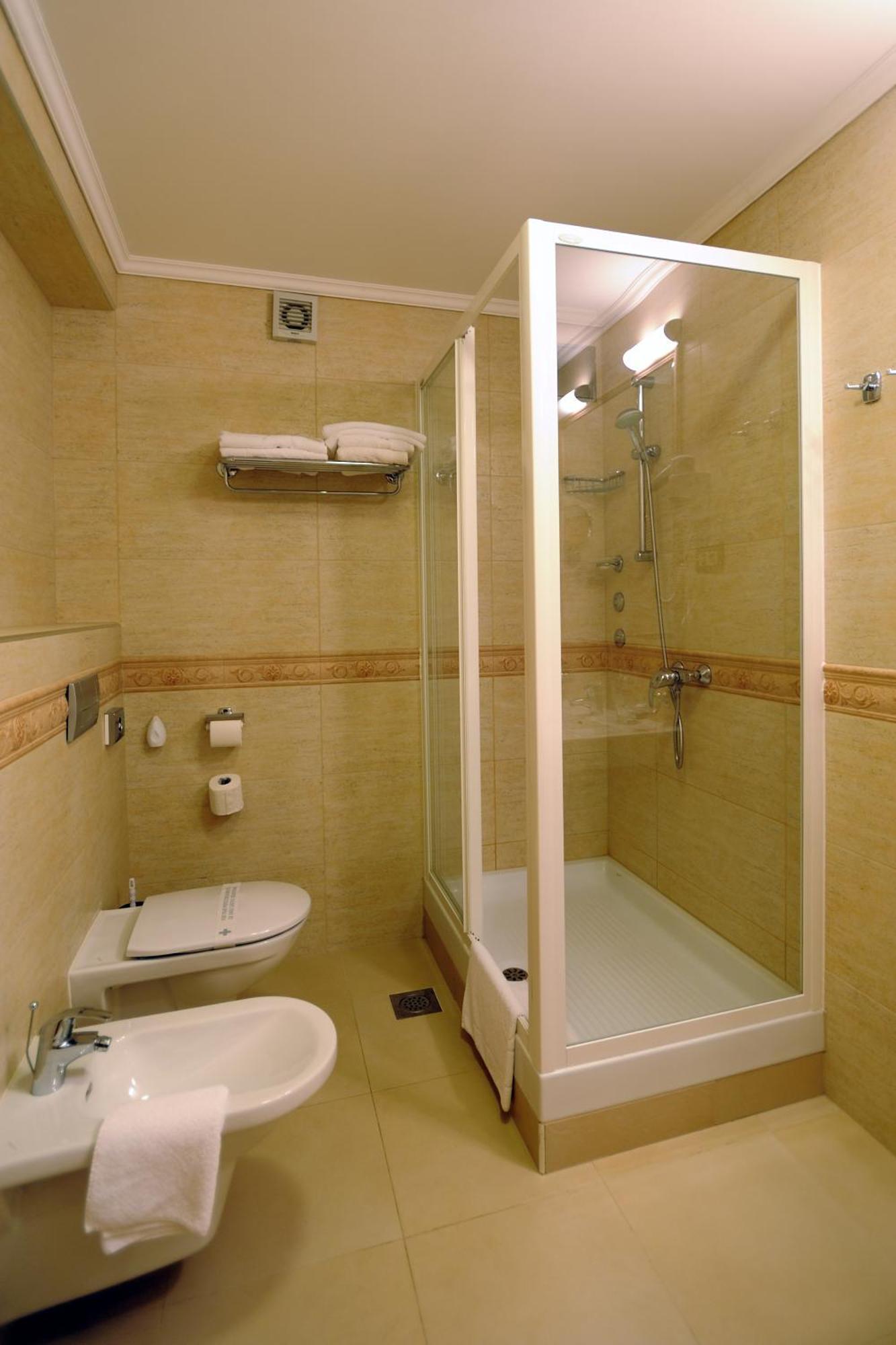 Hotel Solitudo Uble Dış mekan fotoğraf