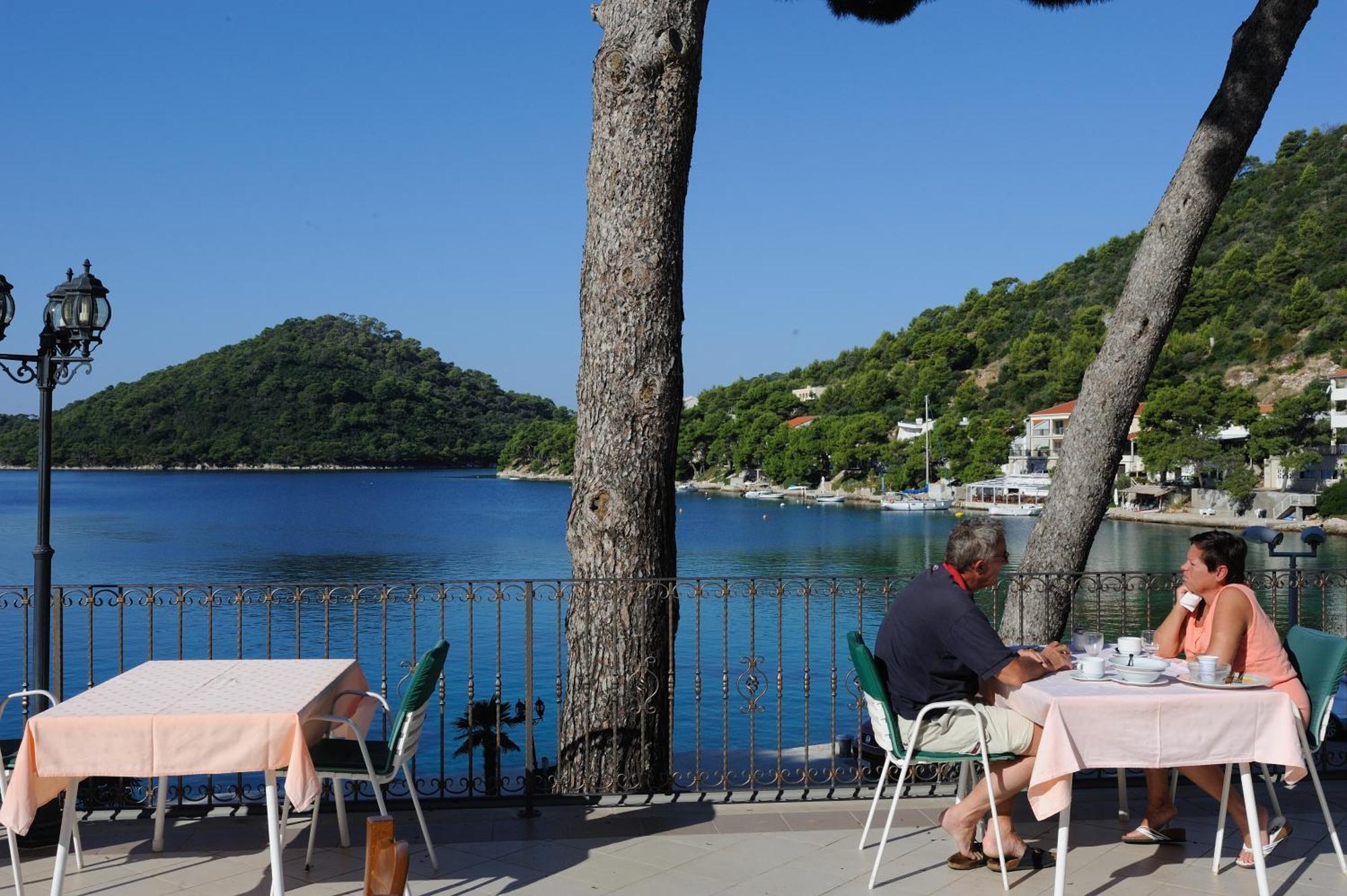 Hotel Solitudo Uble Dış mekan fotoğraf